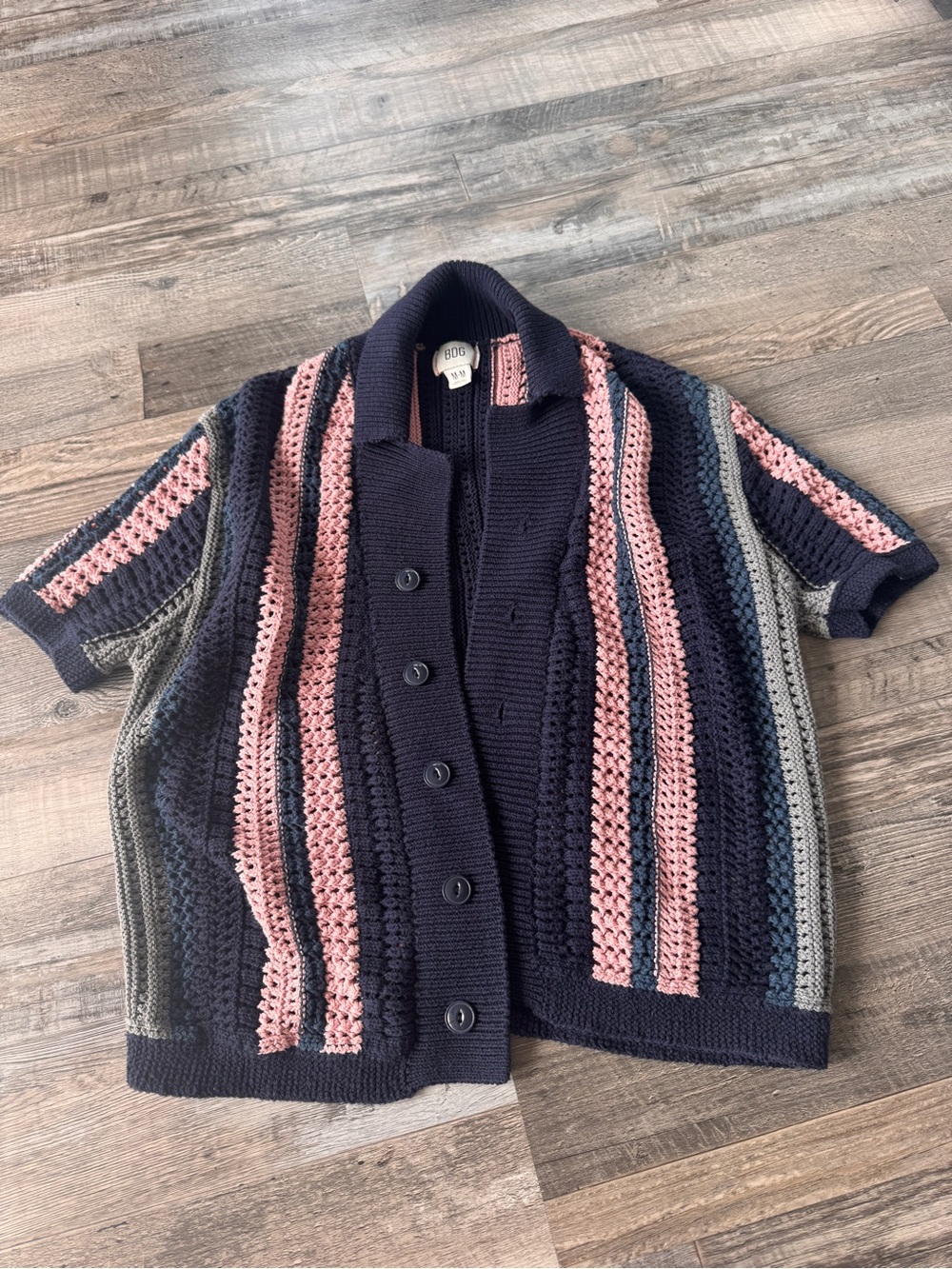 BDG crochet button down men’s sz M